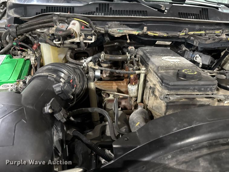 image for item DQ6690 2015 Dodge Ram 5500 bucket truck