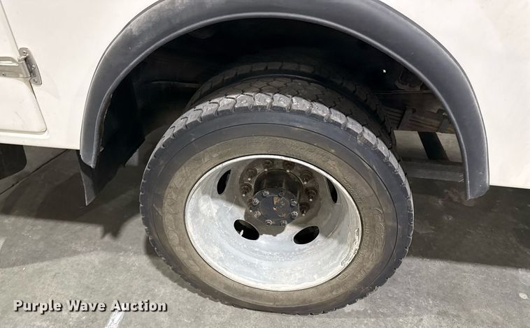 image for item DQ6690 2015 Dodge Ram 5500 bucket truck