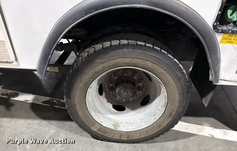 image for item DQ6690 2015 Dodge Ram 5500 bucket truck