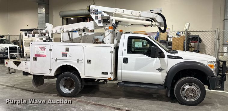 image for item DQ6691 2012 Ford F550 Super Duty bucket truck