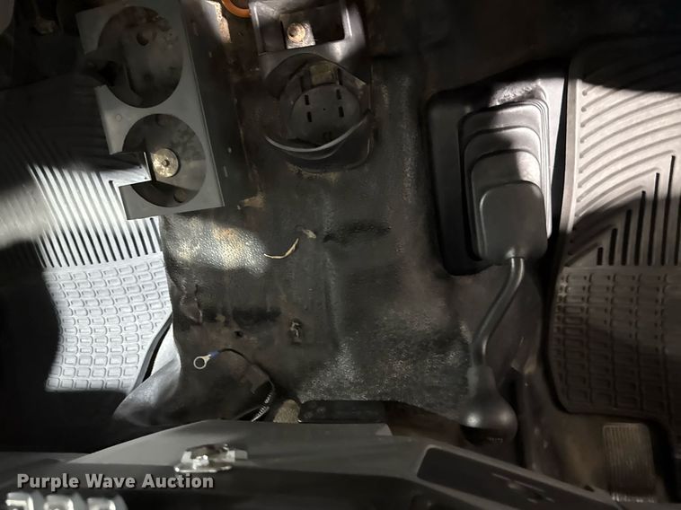 image for item DQ6691 2012 Ford F550 Super Duty bucket truck