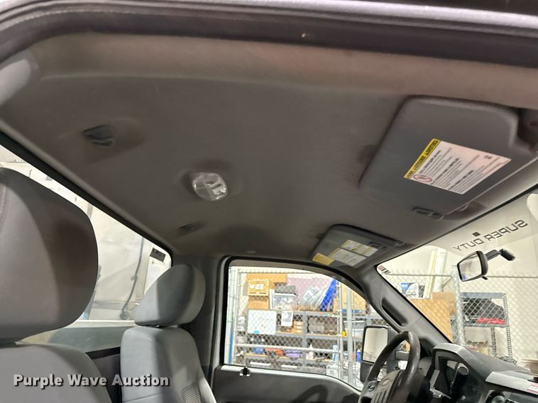 image for item DQ6691 2012 Ford F550 Super Duty bucket truck