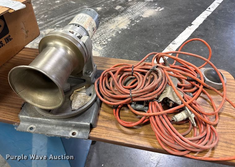 image for item DQ6692 (2) Capstan hoists