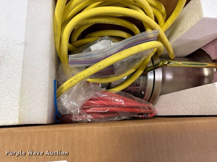 image for item DQ6692 (2) Capstan hoists