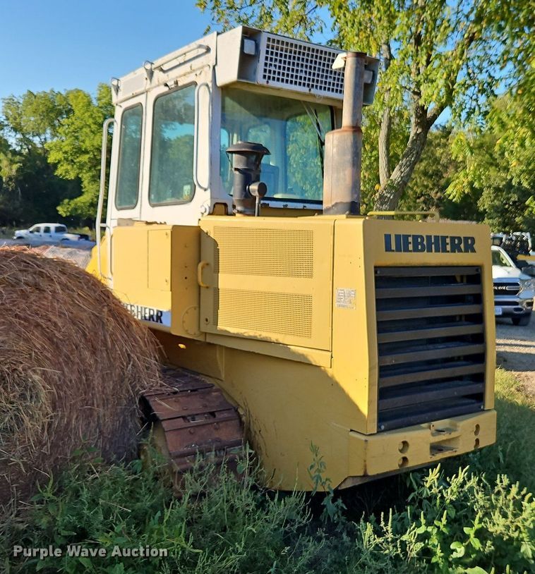 image for item DR8755 1995 Liebherr LR631C track loader