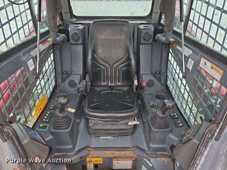 image for item DS5298 2017 Takeuchi TL10V2 tracked skid steer loader