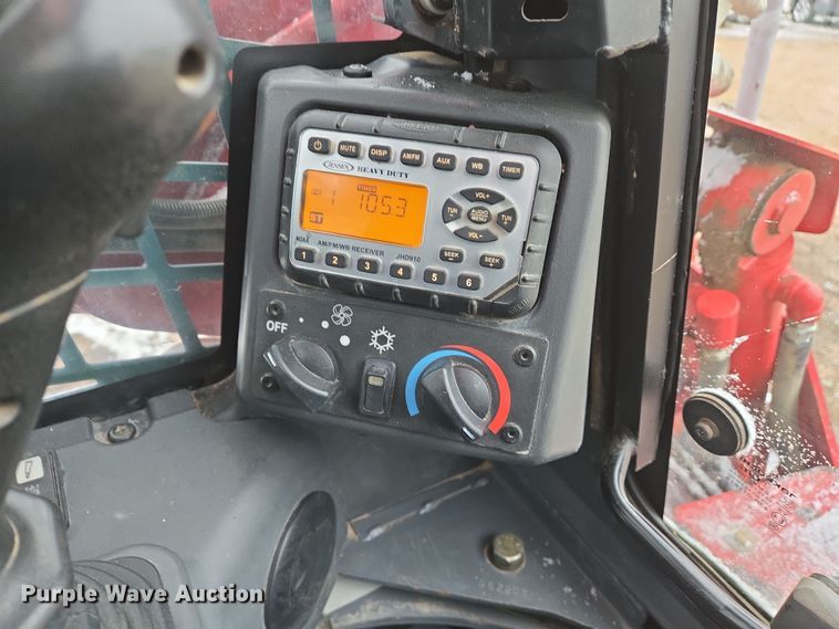 image for item DS5298 2017 Takeuchi TL10V2 tracked skid steer loader