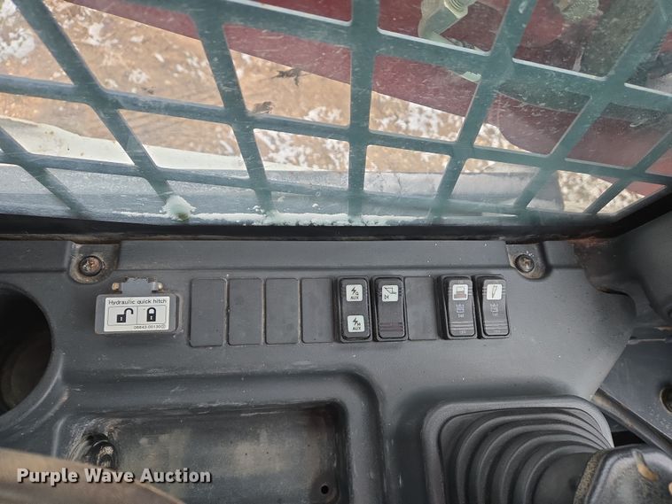 image for item DS5298 2017 Takeuchi TL10V2 tracked skid steer loader