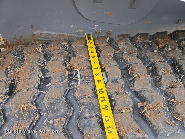 image for item DS5298 2017 Takeuchi TL10V2 tracked skid steer loader