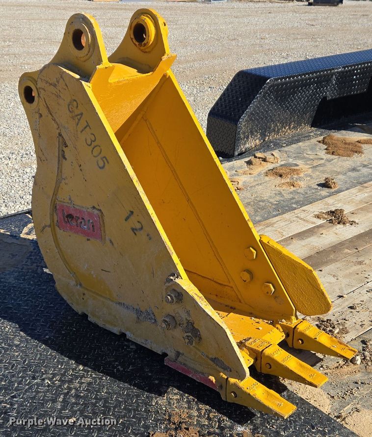 image for item DS5302 Teran Cat305 excavator bucket