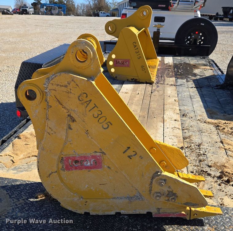 image for item DS5302 Teran Cat305 excavator bucket