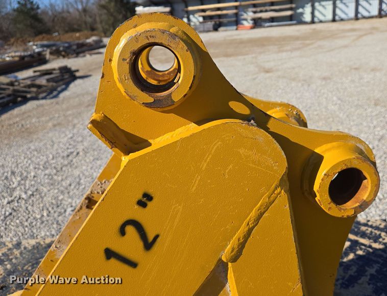 image for item DS5302 Teran Cat305 excavator bucket