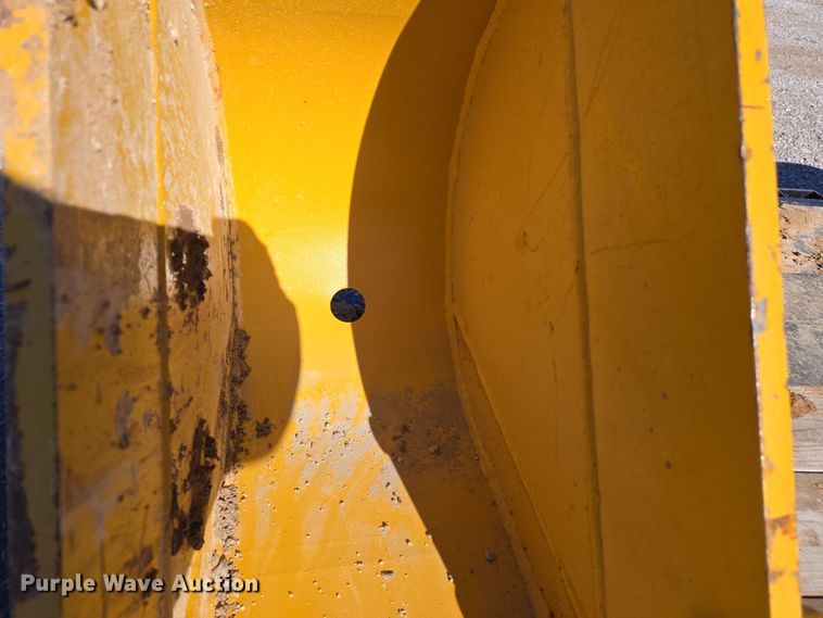 image for item DS5302 Teran Cat305 excavator bucket