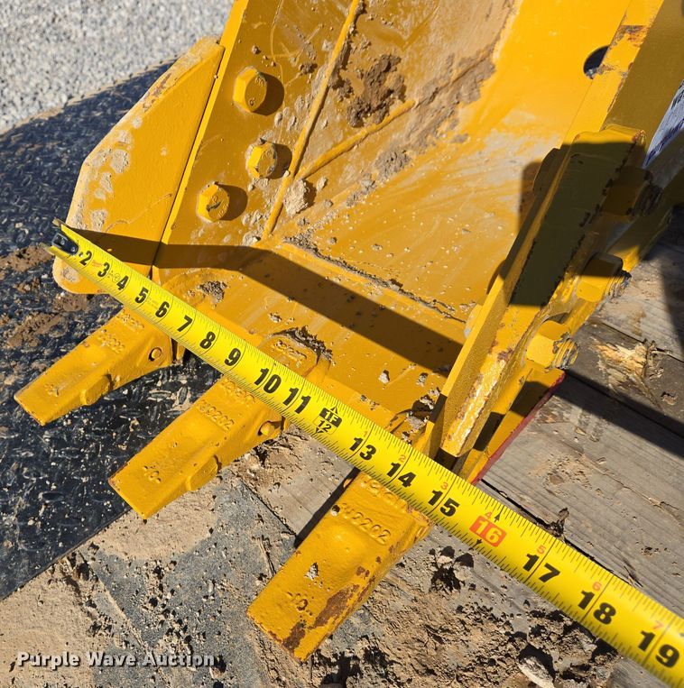 image for item DS5302 Teran Cat305 excavator bucket