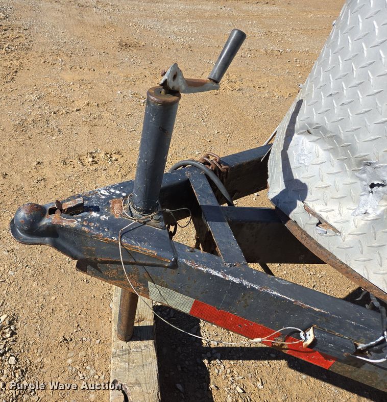 image for item DS5303 2002 Interstate enclosed cargo trailer