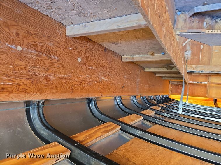 image for item DS5303 2002 Interstate enclosed cargo trailer