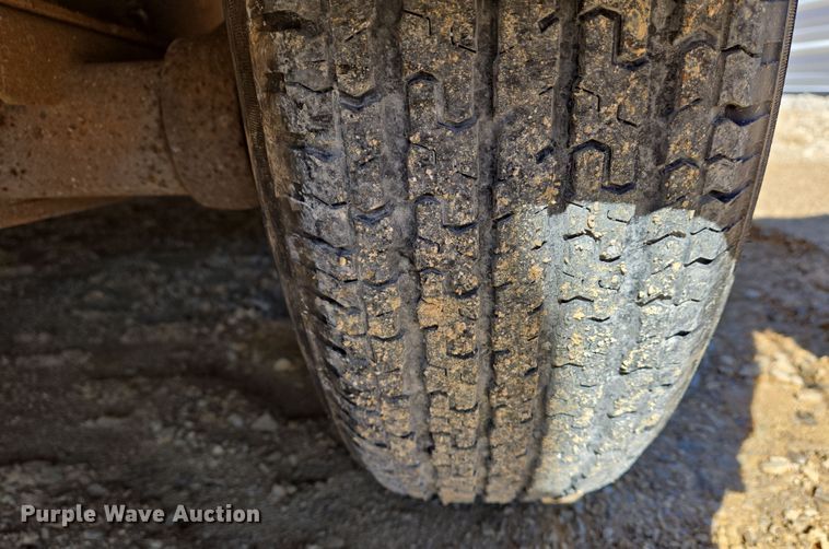 image for item DS5303 2002 Interstate enclosed cargo trailer