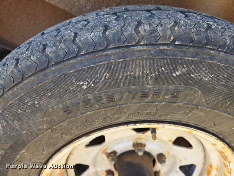 image for item DS5303 2002 Interstate enclosed cargo trailer