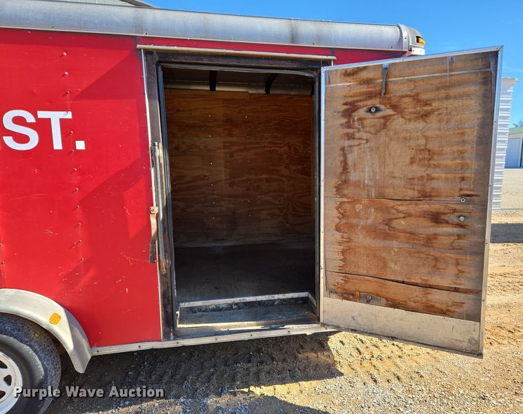 image for item DS5304 1999 Pace American enclosed cargo trailer