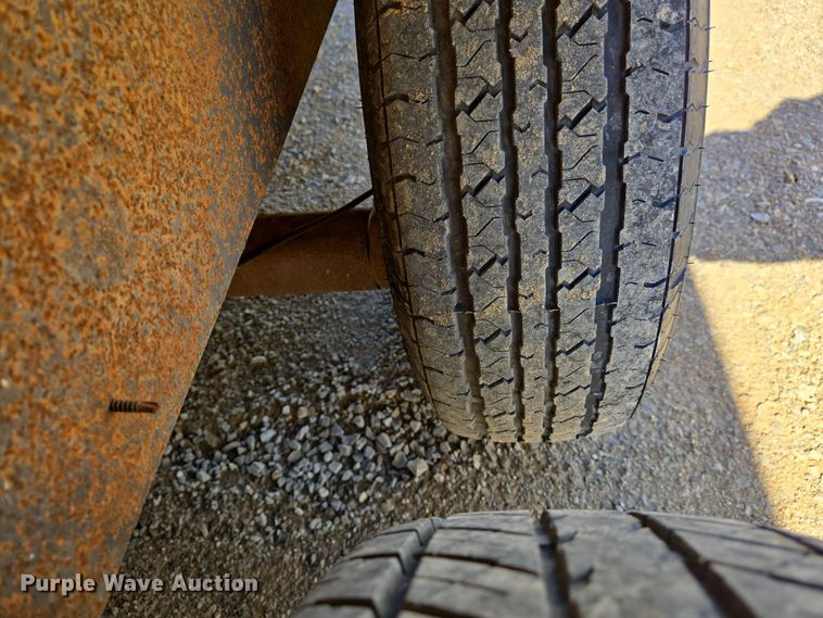 image for item DS5304 1999 Pace American enclosed cargo trailer