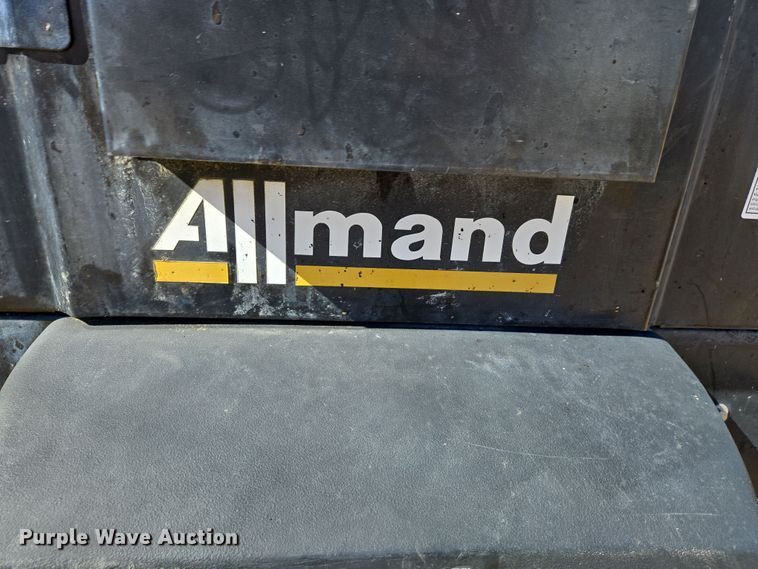 image for item DS5305 2018 Allmand Night-Lite V-Series light plant