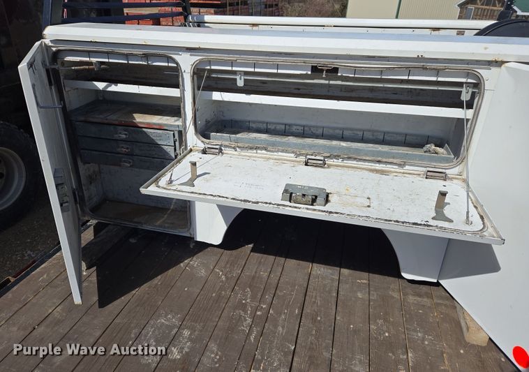 image for item DS5306 Stahl utility bed