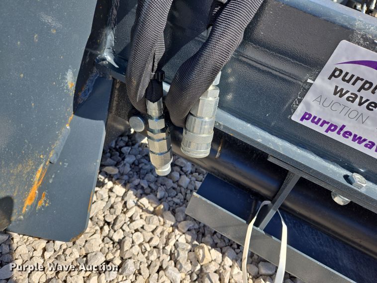 image for item DS5308 Handy HLS35 skid steer log splitter