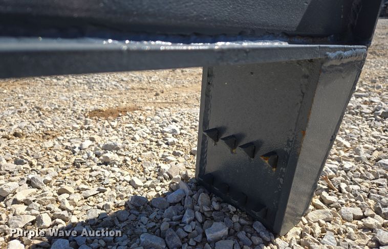 image for item DS5308 Handy HLS35 skid steer log splitter