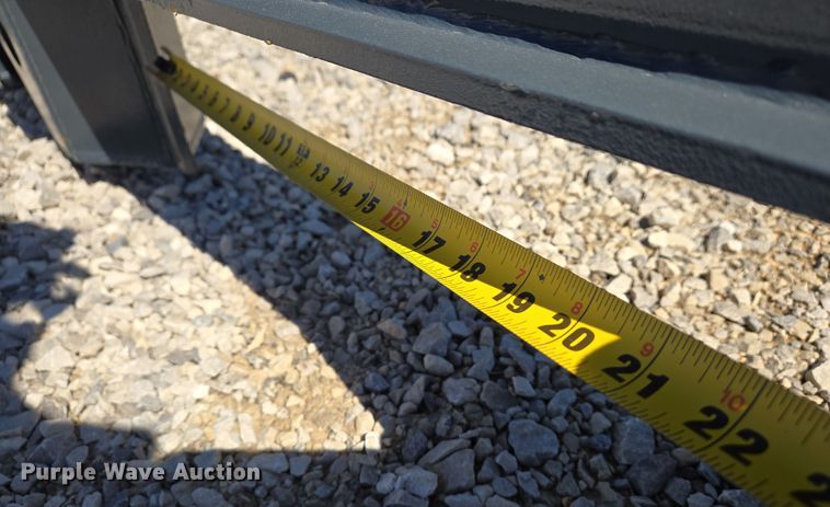 image for item DS5308 Handy HLS35 skid steer log splitter