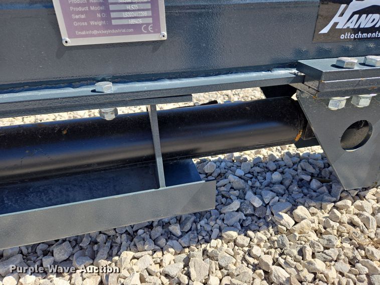 image for item DS5308 Handy HLS35 skid steer log splitter