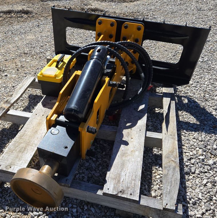 image for item DS5310 Skid steer post driver