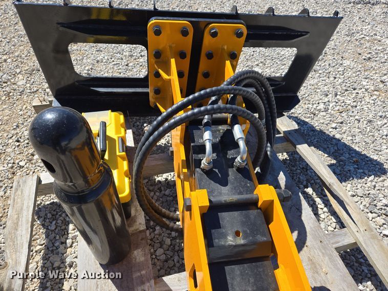 image for item DS5310 Skid steer post driver