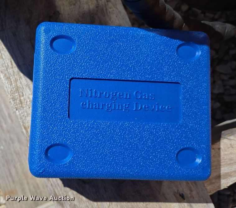 image for item DS5310 Skid steer post driver