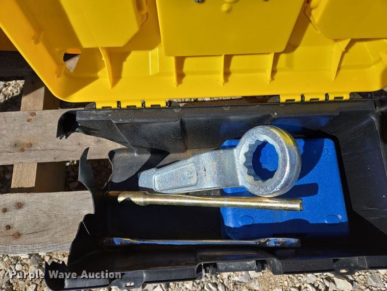 image for item DS5311 2024 GIYI 680 Post Driver