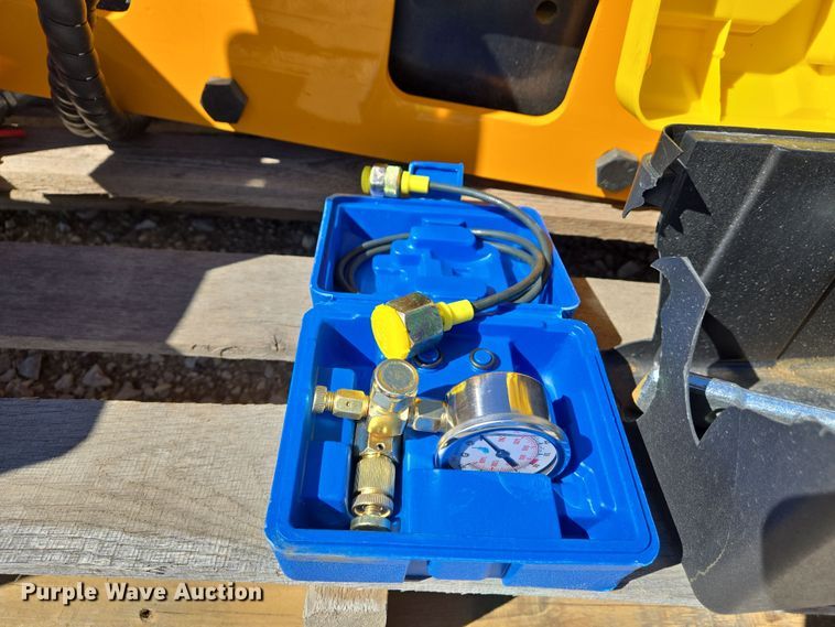 image for item DS5311 2024 GIYI 680 Post Driver