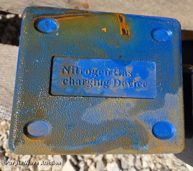 image for item DS5311 2024 GIYI 680 Post Driver