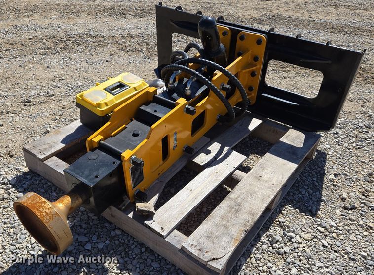 image for item DS5312 2024 Future FT-D680 skid steer post Driver