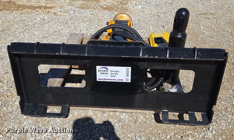 image for item DS5312 2024 Future FT-D680 skid steer post Driver