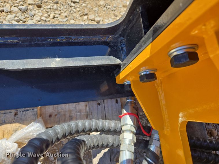 image for item DS5312 2024 Future FT-D680 skid steer post Driver