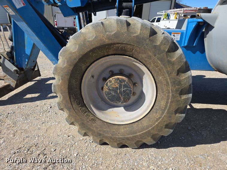 image for item DS5320 2007 Genie GTH-1056 telehandler