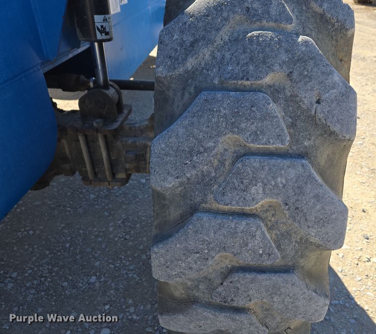 image for item DS5320 2007 Genie GTH-1056 telehandler