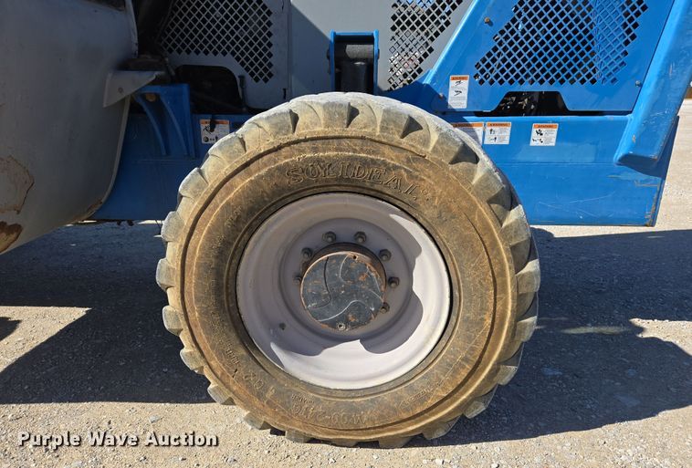 image for item DS5320 2007 Genie GTH-1056 telehandler