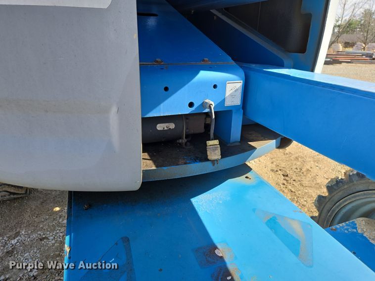 image for item DS5321 2008 Genie Z-45/25 boom lift