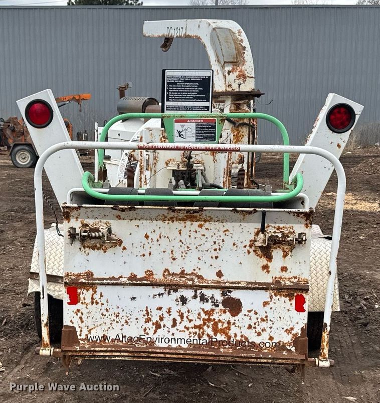 image for item DT0623 2008 Altec DC-1217 wood chipper