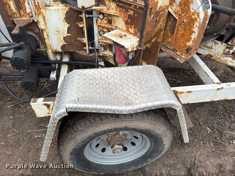 image for item DT0623 2008 Altec DC-1217 wood chipper