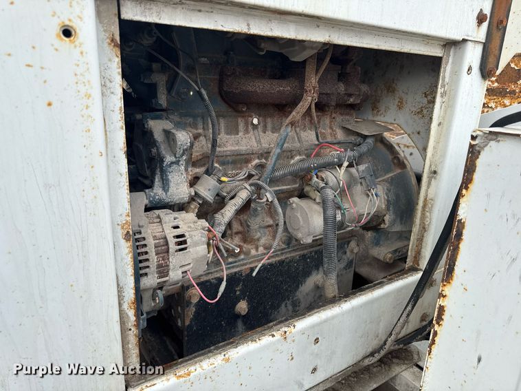 image for item DT0623 2008 Altec DC-1217 wood chipper