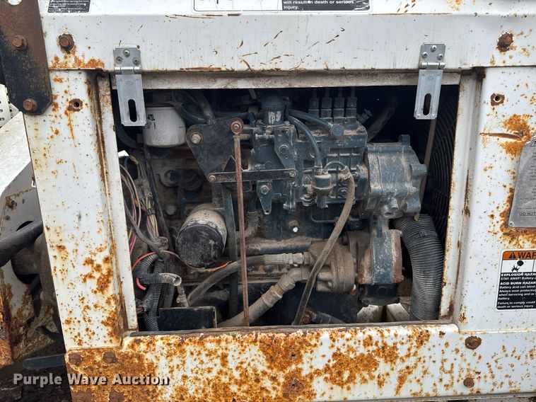 image for item DT0623 2008 Altec DC-1217 wood chipper