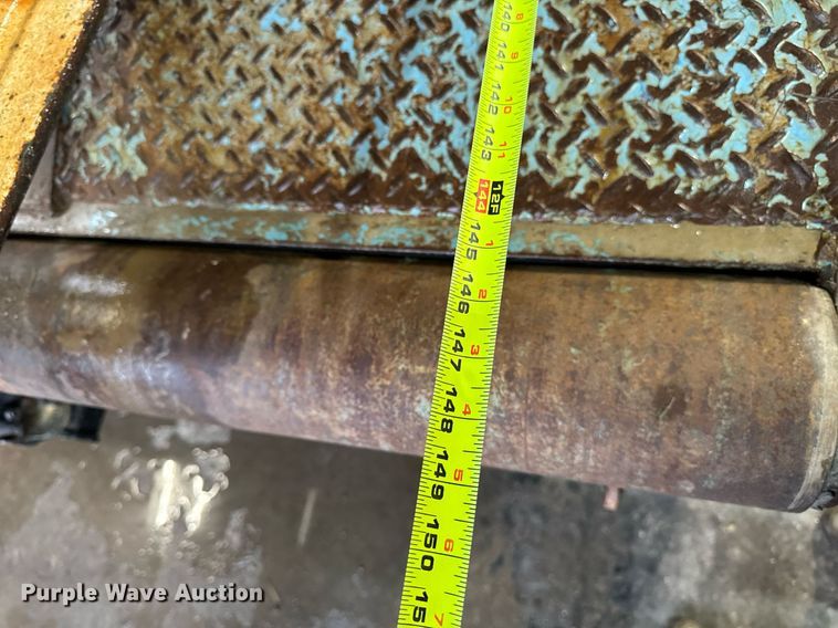 image for item DT0663 1991 Ford F700 winch truck