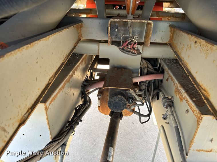 image for item DT0669 2006 Skyjack SJ7127 scissor lift