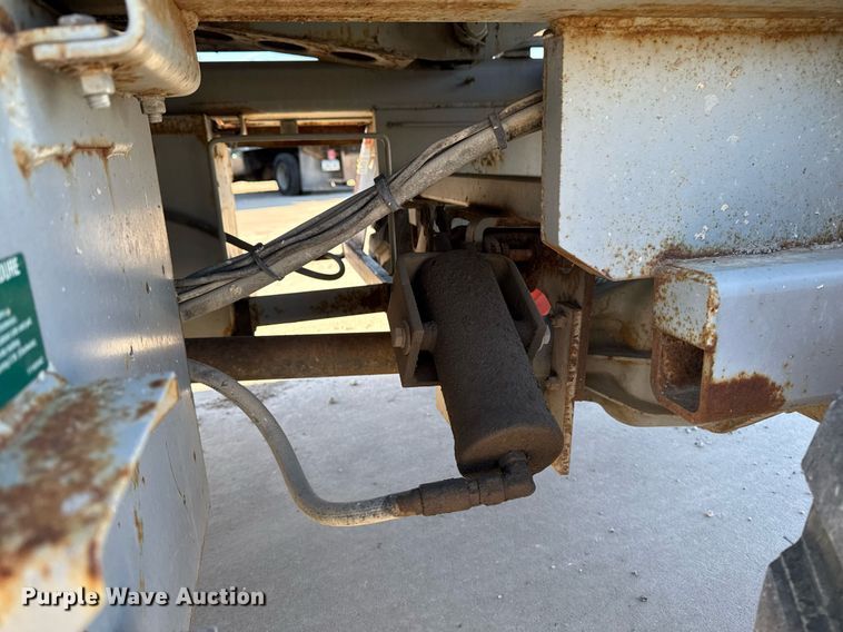 image for item DT0669 2006 Skyjack SJ7127 scissor lift